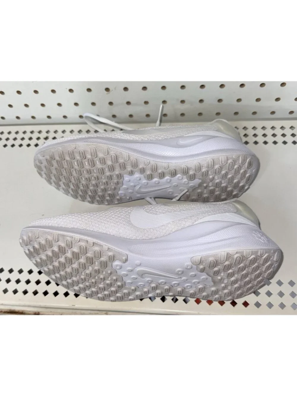 Nike excellent see